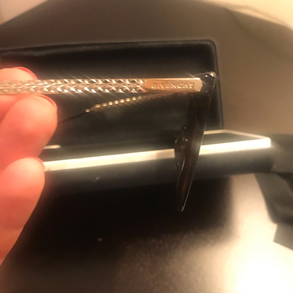 Givenchy Cat eye Sunglasses - Picture 3 of 5